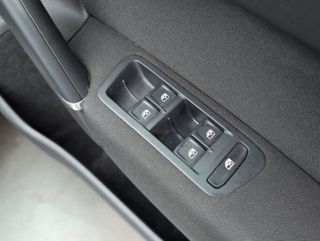 USED 2019 19 Volkswagen Golf SV 1.6 TDI Match MPV 5dr Diesel DSg Euro 6 (s/S) (115 Ps) - Sat Nav, Sensors, Bluetooth