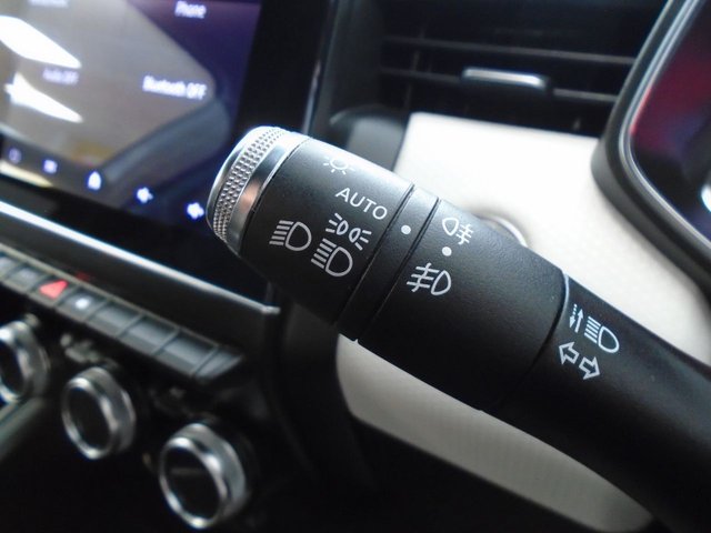 2020 RENAULT CLIO 1.0 TCe S Edition Hatchback 5dr Petrol Manual Euro 6 (s/s) (100 ps) - Photo 11