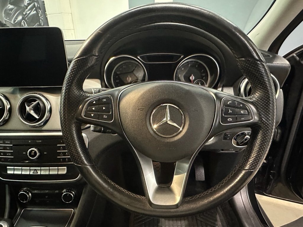 USED 2019 19 MERCEDES-BENZ GLA 1.6 GLA180 Urban Edition SUV 5dr Petrol Manual Euro 6 (s/s) (122 ps) 