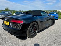 USED 2017 17 AUDI R8 5.2 FSI V10 Spyder 2dr Petrol S Tronic quattro Euro 6 (s/s) (540 ps) 