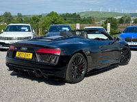 USED 2017 17 AUDI R8 5.2 FSI V10 Spyder 2dr Petrol S Tronic quattro Euro 6 (s/s) (540 ps) 