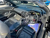 USED 2017 17 AUDI R8 5.2 FSI V10 Spyder 2dr Petrol S Tronic quattro Euro 6 (s/s) (540 ps) 