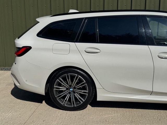 2020 BMW 3 SERIES - Photo 12