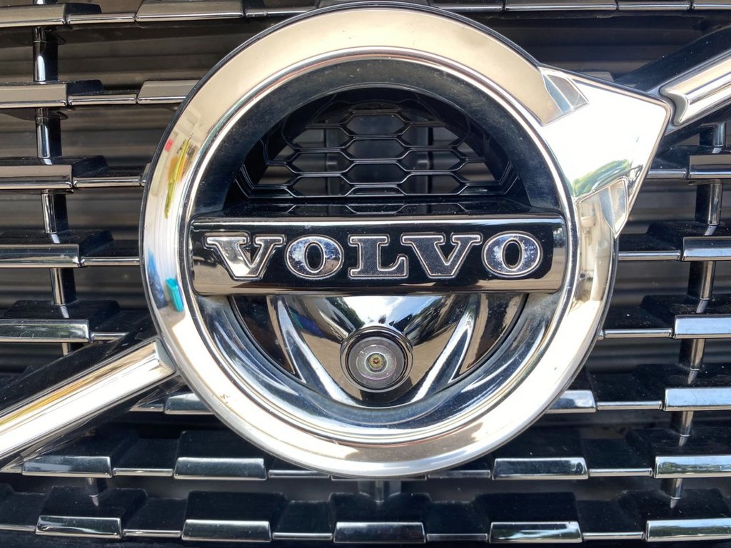 USED 2018 68 VOLVO XC60 2.0 D4 R-Design Pro SUV 5dr Diesel Auto AWD Euro 6 (s/s) (190 ps) SUNROOF 360 CAMERA HEATED SEATS