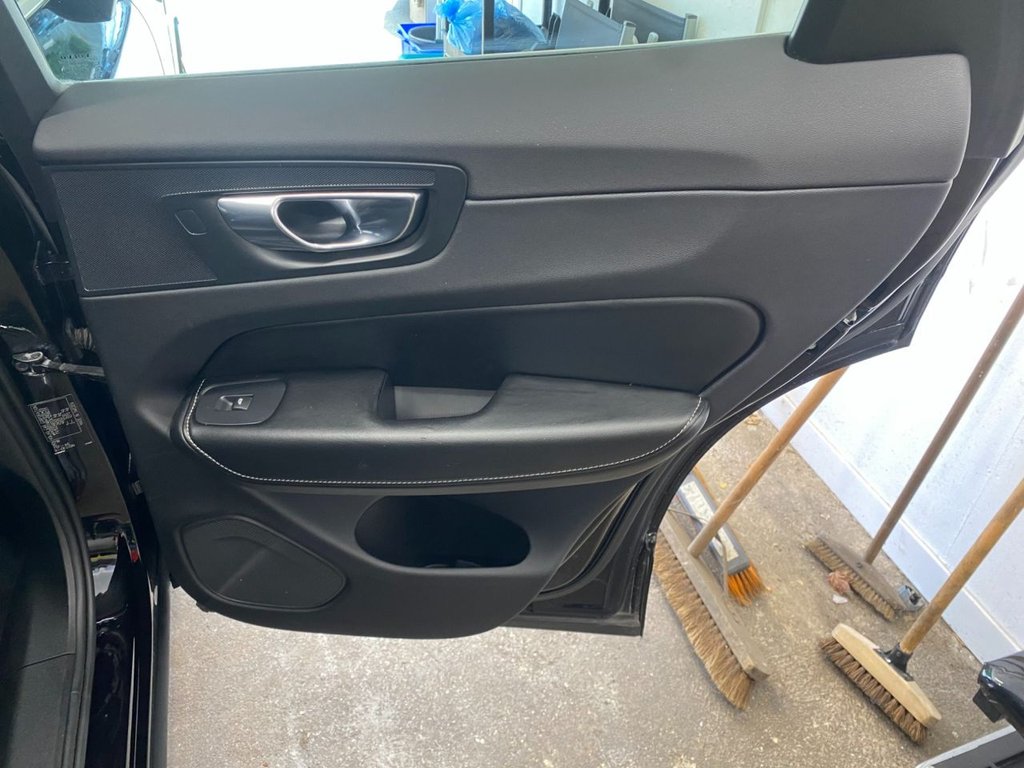 USED 2018 68 VOLVO XC60 2.0 D4 R-Design Pro SUV 5dr Diesel Auto AWD Euro 6 (s/s) (190 ps) SUNROOF 360 CAMERA HEATED SEATS