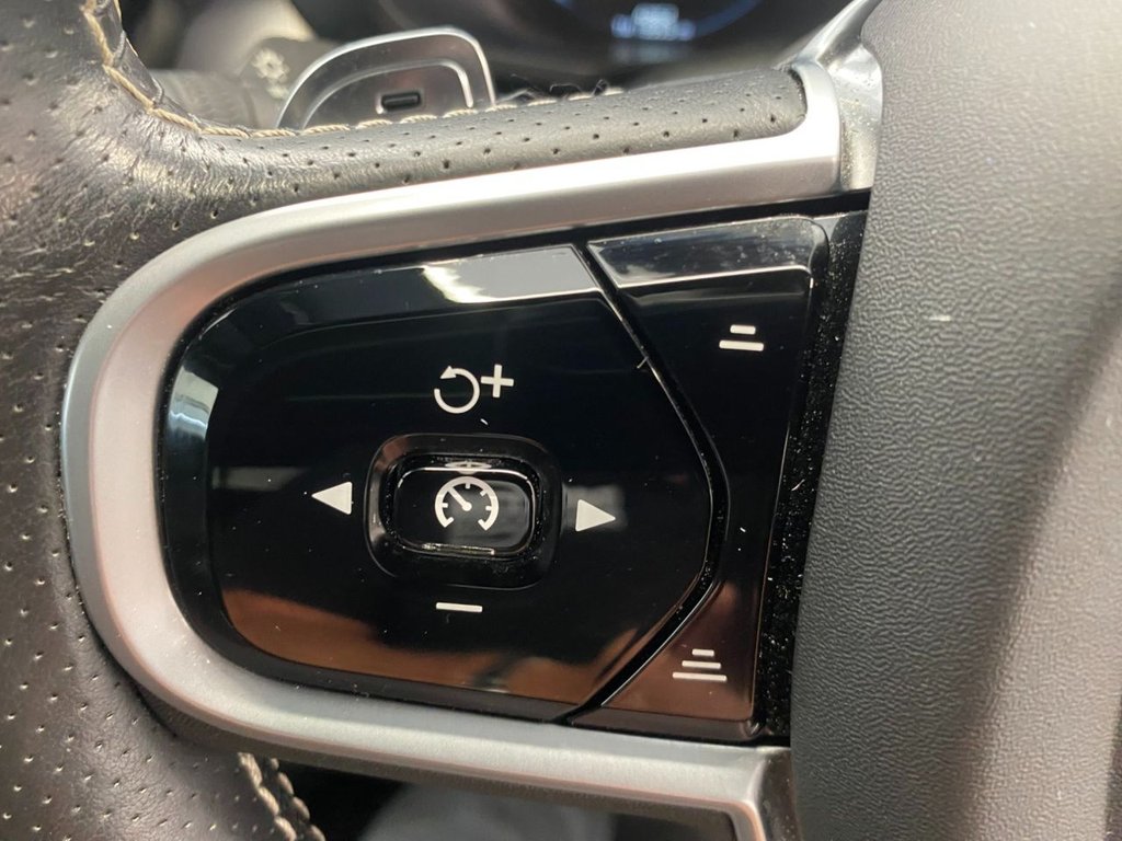 USED 2018 68 VOLVO XC60 2.0 D4 R-Design Pro SUV 5dr Diesel Auto AWD Euro 6 (s/s) (190 ps) SUNROOF 360 CAMERA HEATED SEATS