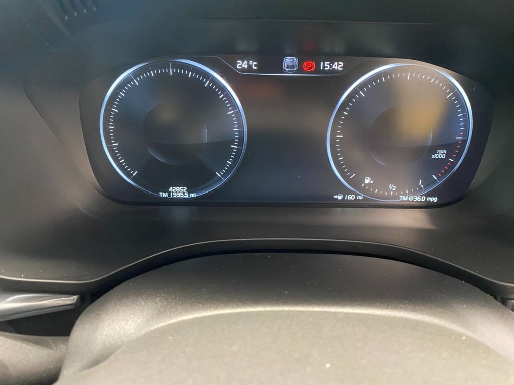 USED 2018 68 VOLVO XC60 2.0 D4 R-Design Pro SUV 5dr Diesel Auto AWD Euro 6 (s/s) (190 ps) SUNROOF 360 CAMERA HEATED SEATS