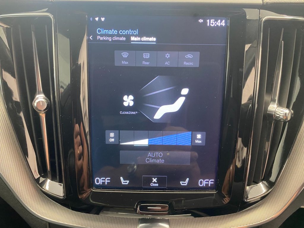 USED 2018 68 VOLVO XC60 2.0 D4 R-Design Pro SUV 5dr Diesel Auto AWD Euro 6 (s/s) (190 ps) SUNROOF 360 CAMERA HEATED SEATS