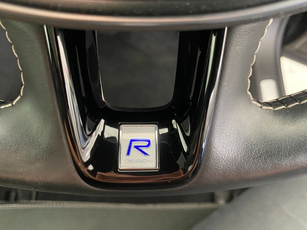 USED 2018 68 VOLVO XC60 2.0 D4 R-Design Pro SUV 5dr Diesel Auto AWD Euro 6 (s/s) (190 ps) SUNROOF 360 CAMERA HEATED SEATS