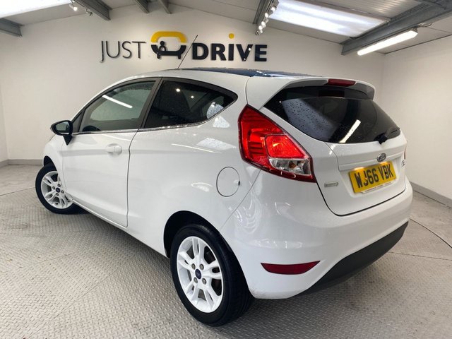 2016 Ford Fiesta 1L Zetec White Edition 3dr - Photo 3