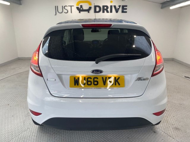 2016 Ford Fiesta 1L Zetec White Edition 3dr - Photo 4
