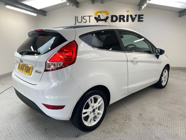 2016 Ford Fiesta 1L Zetec White Edition 3dr - Photo 5
