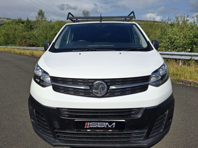 2021 VAUXHALL VIVARO - Photo 2