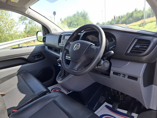 2021 VAUXHALL VIVARO - Photo 7