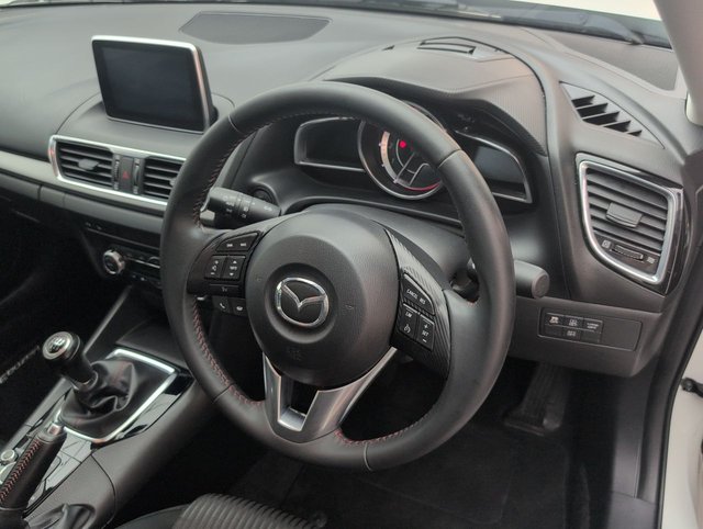 USED 2016 16 Mazda Mazda3 2.0 Skyactiv-G Sport Nav Fastback 4dr Petrol Manual Euro 5 (s/S) (120 Ps) - Heated Seats + Cruise Control