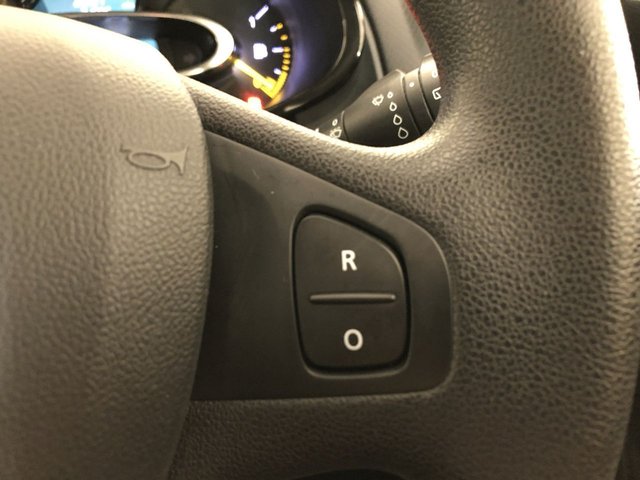 USED 2016 16 Renault Clio 1.2 16v Play Hatchback 5dr Petrol Manual Euro 6 (75 Ps) - Privacy, Air Con, Alloy