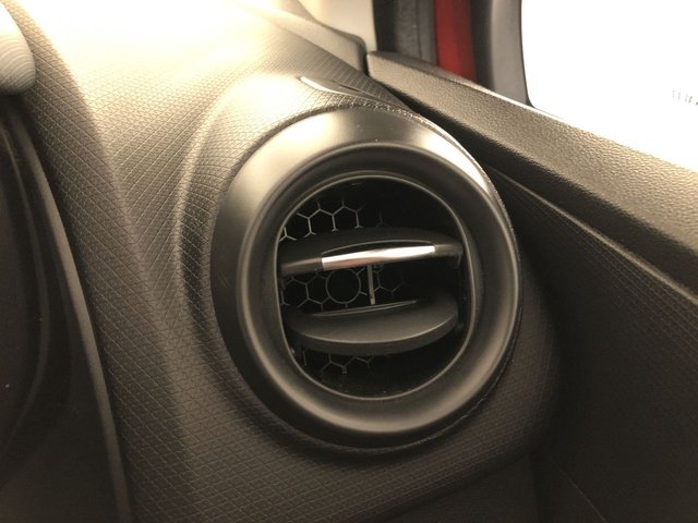 USED 2016 16 Renault Clio 1.2 16v Play Hatchback 5dr Petrol Manual Euro 6 (75 Ps) - Privacy, Air Con, Alloy