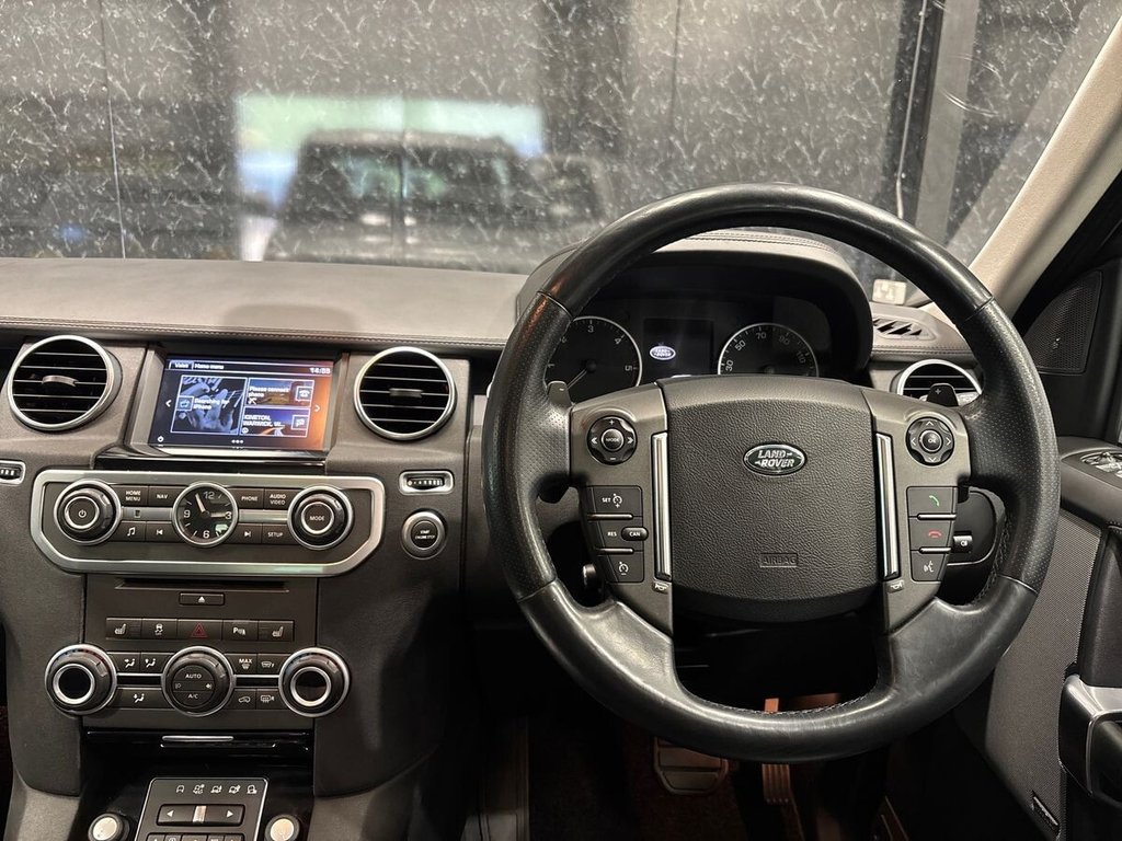 USED 2015 65 LAND ROVER DISCOVERY 4 3.0 SD V6 HSE Luxury SUV 5dr Diesel Auto 4WD Euro 6 (s/s) (256 bhp) JLR HISTORY|CAM BELT CHANGED