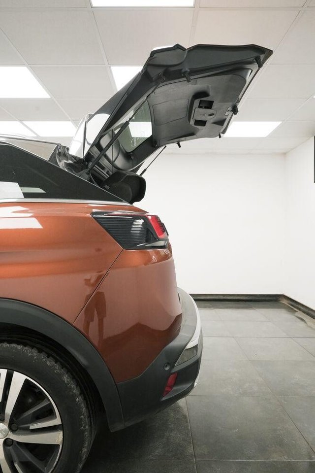 2019 PEUGEOT 3008 1.5 BlueHDi GT Line Euro 6 (s/s) 5dr - Photo 9