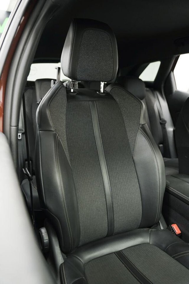 2019 PEUGEOT 3008 1.5 BlueHDi GT Line Euro 6 (s/s) 5dr - Photo 11