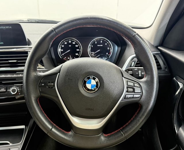 2019 BMW 1 SERIES - Photo 10