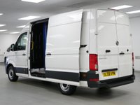 USED 2022 22 VOLKSWAGEN CRAFTER CR35 2.0 TDI 140 BHP MWB TRENDLINE HIGH ROOF ( SAT NAV / AIR CON ) 1 OWNER | MEDIUM | SAT NAV | AIR CON
