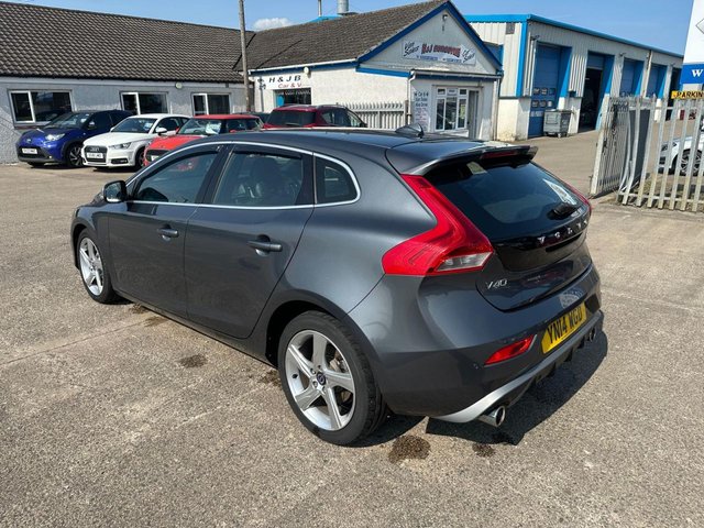 2014 VOLVO V40 - Photo 4