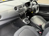 USED 2017 17 HYUNDAI I10 1.2 SE Hatchback 5dr Petrol Manual Euro 6 (87 ps) 1 OWNER/ FULL SERVICE HISTORY