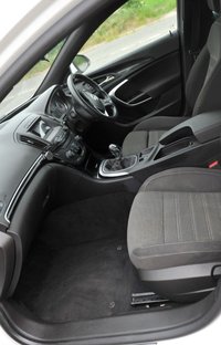 USED 2017 17 VAUXHALL INSIGNIA 1.6 CDTi SRi VX Line Hatchback 5dr Diesel Manual Euro 6 (s/s) (136 ps) 2017 VAUXHALL INSIGNIA 1.6 CDTi SRi VX Line Hatchback 5dr Diesel Manual Euro 6 (s/s) (136 ps) ULEZ COMPLIANT &pound;35 ROAD TAX 70 MPG DAB RADIO CRUISE CONTROL BLUETOOTH PHONE MP3 12 MONTH MOT 6 MONTH RAC WARRANTY FINANCE AVAILABLE
