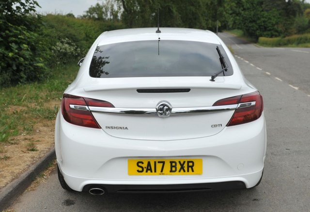 2017 VAUXHALL INSIGNIA - Photo 5