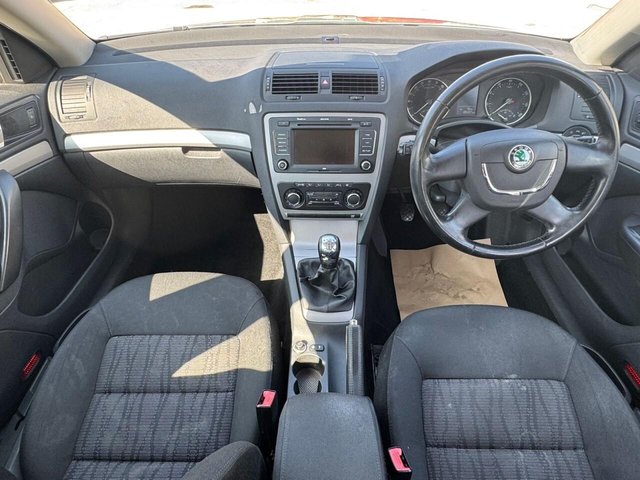 2009 SKODA OCTAVIA - Photo 10