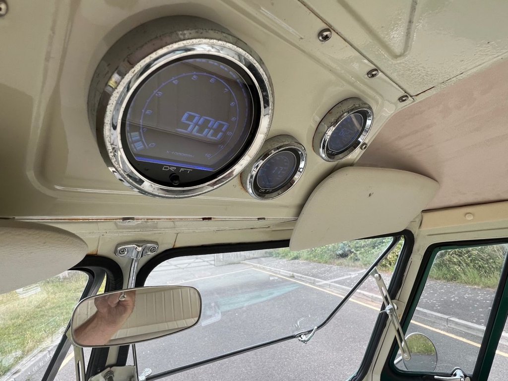 USED 1963 VOLKSWAGEN TYPE 2 CAMPERVAN T1 Split Screen Kombi // LHD // 2.5L Subaru Engine // px swap 