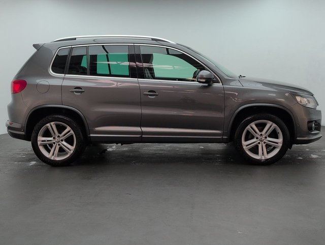 USED 2016 16 Volkswagen Tiguan 2.0 TDI Bluemotion Tech R-Line Edition Suv 5dr Diesel Manual 4WD Euro 6 (s/S) (150 Ps) - Privacy, Dab, Alloy