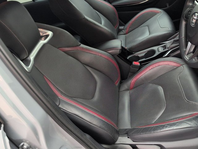 USED 2022 71 Toyota Corolla 1.8 Vvt-H Gpf Excel Hatchback 5dr Petrol Hybrid Cvt Euro 6 (s/S) (122 Ps) - Satnav, Heated Seats, Alloy