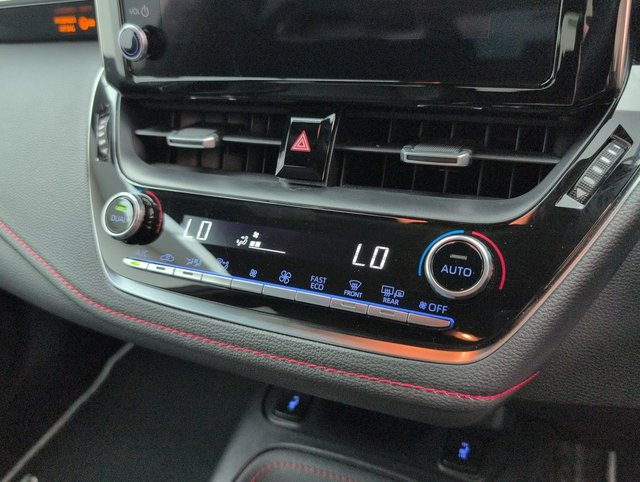 USED 2022 71 Toyota Corolla 1.8 Vvt-H Gpf Excel Hatchback 5dr Petrol Hybrid Cvt Euro 6 (s/S) (122 Ps) - Satnav, Heated Seats, Alloy