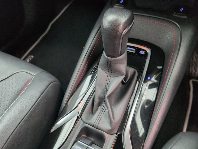 USED 2022 71 Toyota Corolla 1.8 Vvt-H Gpf Excel Hatchback 5dr Petrol Hybrid Cvt Euro 6 (s/S) (122 Ps) - Satnav, Heated Seats, Alloy