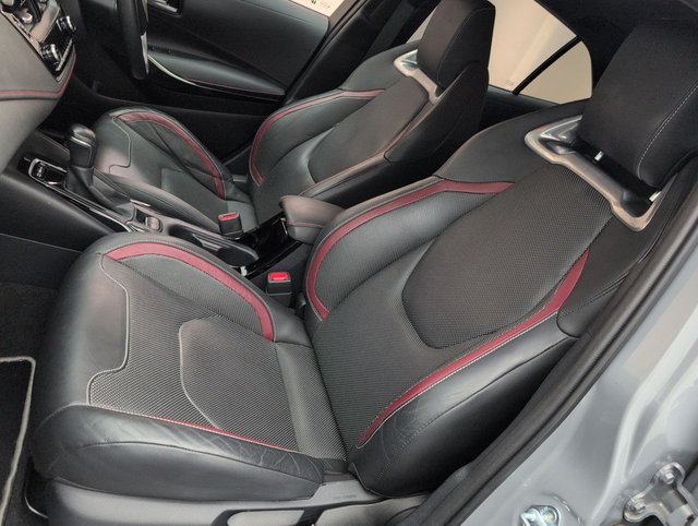 USED 2022 71 Toyota Corolla 1.8 Vvt-H Gpf Excel Hatchback 5dr Petrol Hybrid Cvt Euro 6 (s/S) (122 Ps) - Satnav, Heated Seats, Alloy