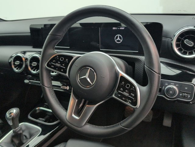 USED 2020 70 Mercedes-Benz A Class 1.3 A180 SE Hatchback 5dr Petrol Manual Euro 6 (s/S) (136 Ps) - Sat Nav, Reverse Cam, Bluetooth