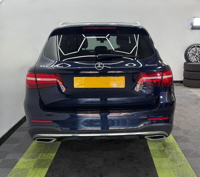 2019 Mercedes-Benz GLC - Photo 5