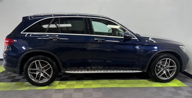 2019 Mercedes-Benz GLC - Photo 8