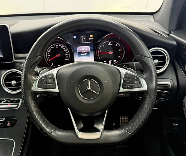 2019 Mercedes-Benz GLC - Photo 10