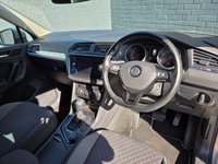 USED 2018 18 VOLKSWAGEN TIGUAN 1.4 TSI SE Navigation SUV 5dr Petrol DSG 4Motion Euro 6 (s/s) (150 ps) Dual zone climate control A/C, Satellite navigation, Adaptive Cruise control, Bluetooth connectivity for calls and music, USB, AUX, Power folding heated wingmirrors, DAB radio, Front & Rear parking sensors with visual display, Touch screen Media, Apple Carplay & Android Auto, Auto Lights, a flat bottomed multi functioned leather steering wheel, lane assist, tinted rear windows, auto hold handbrake, different drive modes.