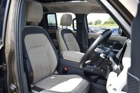 USED 2020 62 LAND ROVER DEFENDER 2.0 SD4 First Edition SUV 5dr Diesel Auto 4WD Euro 6 (s/s) (240 ps) DEPLOYABLE TOW BAR / PANROOF