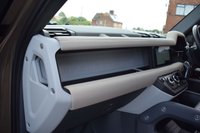 USED 2020 62 LAND ROVER DEFENDER 2.0 SD4 First Edition SUV 5dr Diesel Auto 4WD Euro 6 (s/s) (240 ps) DEPLOYABLE TOW BAR / PANROOF