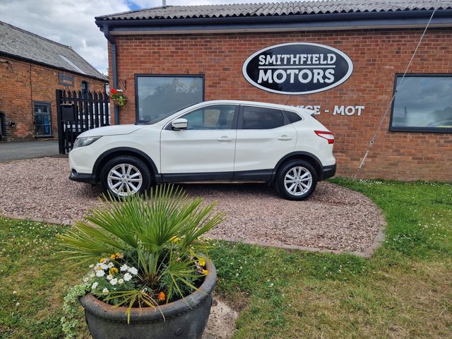 View our NISSAN QASHQAI