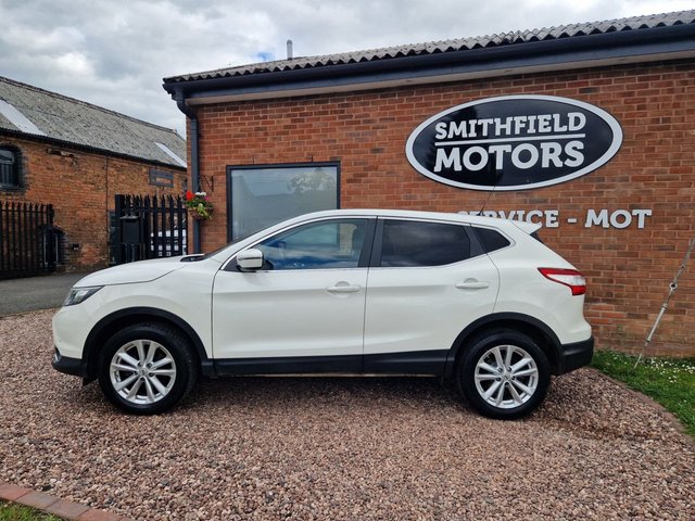 View our NISSAN QASHQAI