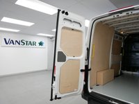 USED 2022 22 VOLKSWAGEN CRAFTER CR35 2.0 TDI 140 BHP MWB TRENDLINE AUTOMATIC  ( SAT NAV ) AUTOMATIC | MEDIUM | SAT NAV | AIR CON