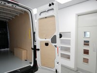 USED 2022 22 VOLKSWAGEN CRAFTER CR35 2.0 TDI 140 BHP MWB TRENDLINE AUTOMATIC  ( SAT NAV ) AUTOMATIC | MEDIUM | SAT NAV | AIR CON