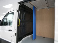 USED 2022 22 VOLKSWAGEN CRAFTER CR35 2.0 TDI 140 BHP MWB TRENDLINE AUTOMATIC  ( SAT NAV ) AUTOMATIC | MEDIUM | SAT NAV | AIR CON