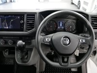 USED 2022 22 VOLKSWAGEN CRAFTER CR35 2.0 TDI 140 BHP MWB TRENDLINE AUTOMATIC  ( SAT NAV ) AUTOMATIC | MEDIUM | SAT NAV | AIR CON